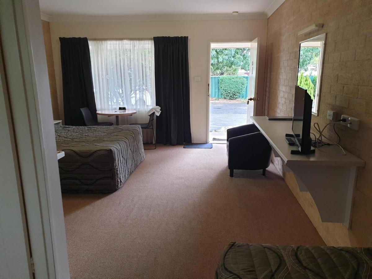 Blayney Central Motel Екстер'єр фото